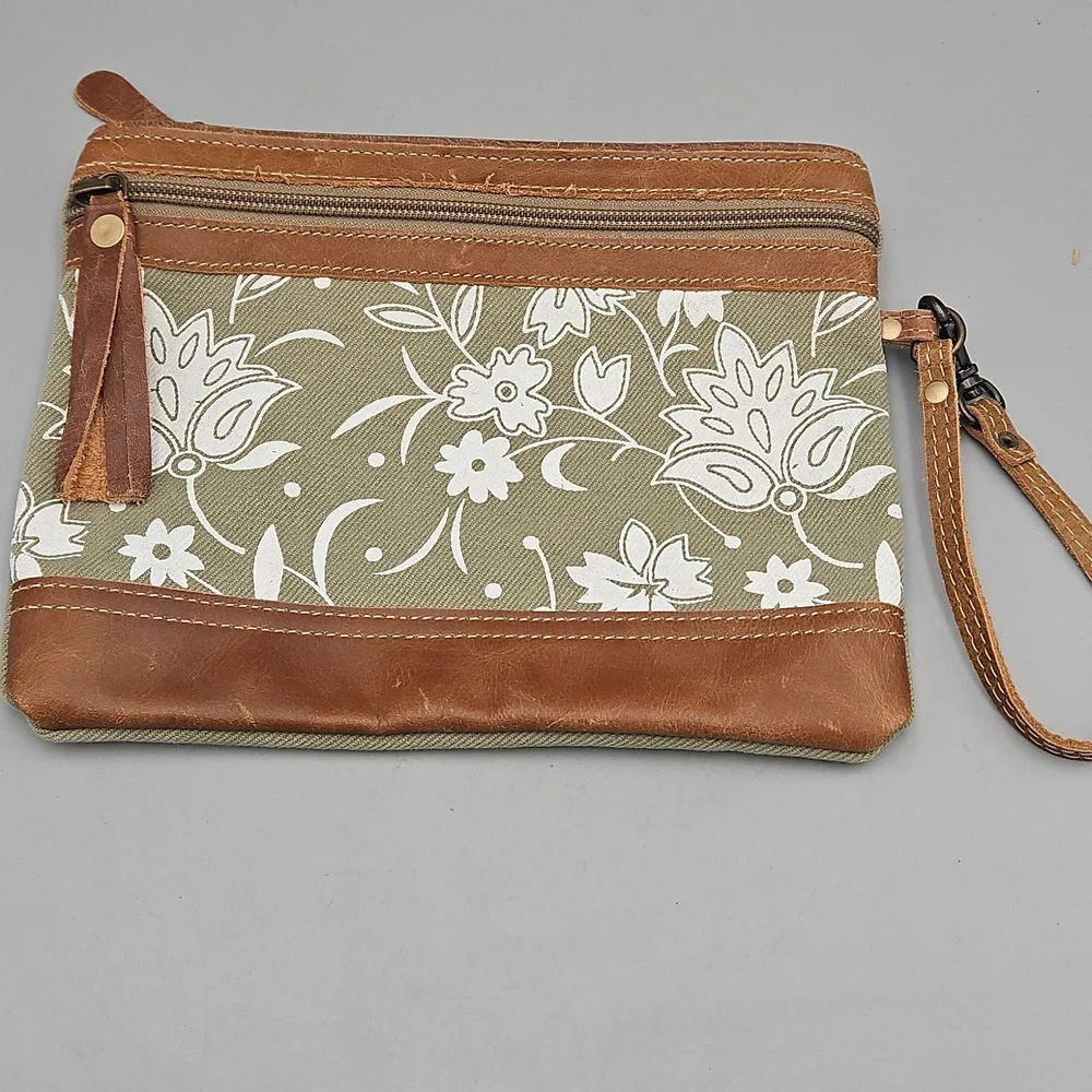 Myra Bag Wristlet Large